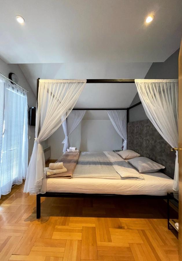 Town Hostel بتش المظهر الخارجي الصورة