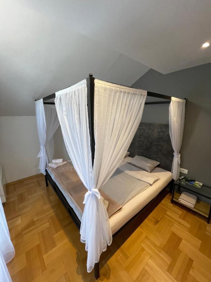 Town Hostel بتش المظهر الخارجي الصورة