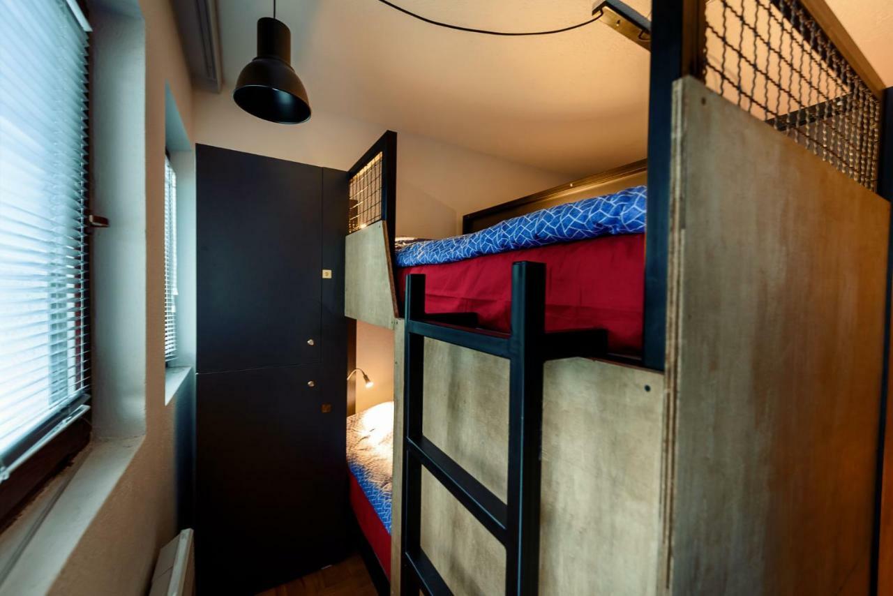 Town Hostel بتش المظهر الخارجي الصورة
